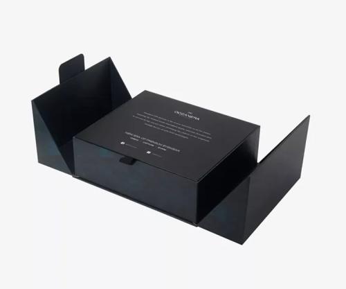 custom-rigid-gift-boxes.jpg
